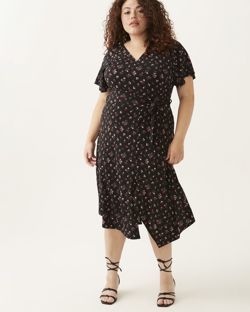 Plus size model with hourglass body shape wearing  by Tua | Dia&Co | dia_product_style_image_id:206346